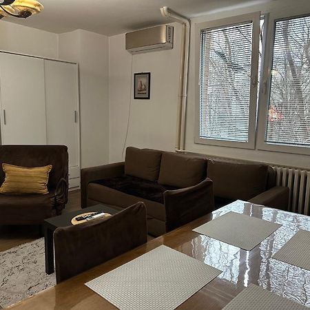 Apartment In The Center Of Скопье Экстерьер фото